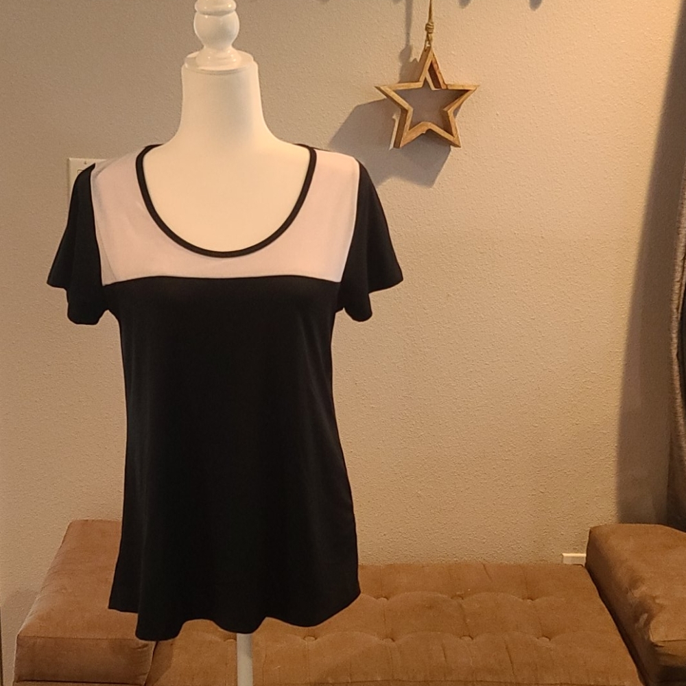 LuLaRoe Small soft black/white t-shirt
